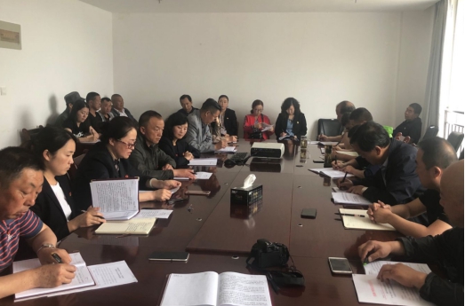 物產(chǎn)配送公司所屬黨支部召開“不忘初心、牢記使命”主題教育專題研討會(huì)